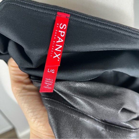 NEW Spanx faux leather leggings - Picture 6 of 12